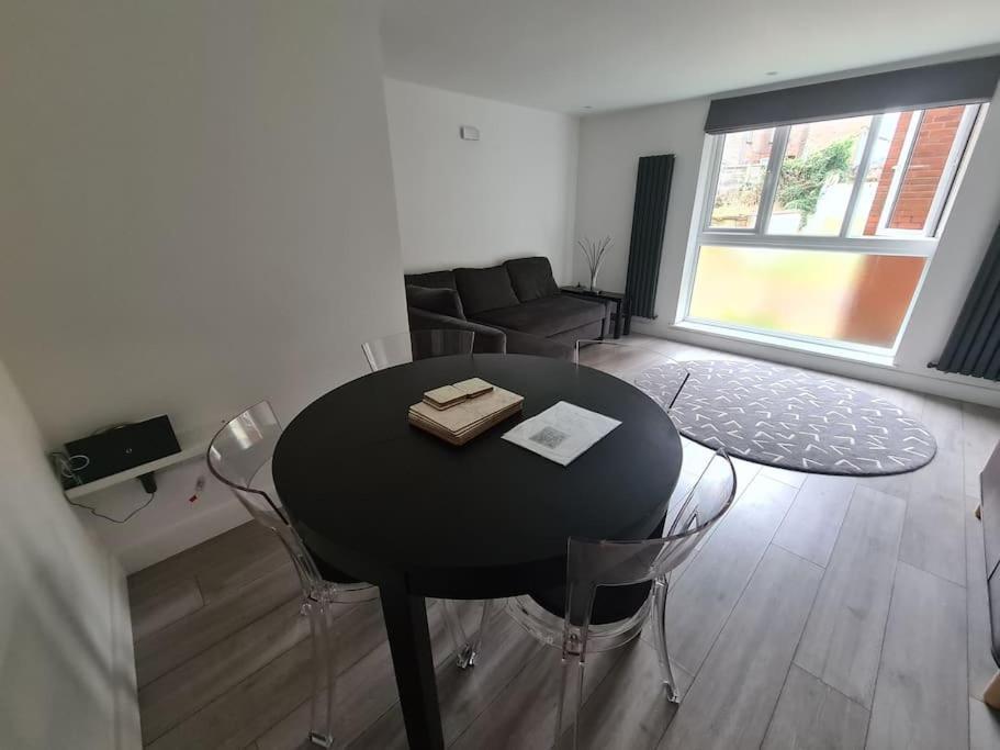 Luton Town Centre Executive Apartment المظهر الخارجي الصورة